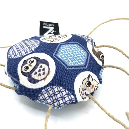 catzup „SPINNE“ - Eulen, Blau - Katzenspielzeug aus Naturmaterialien – Bild 6