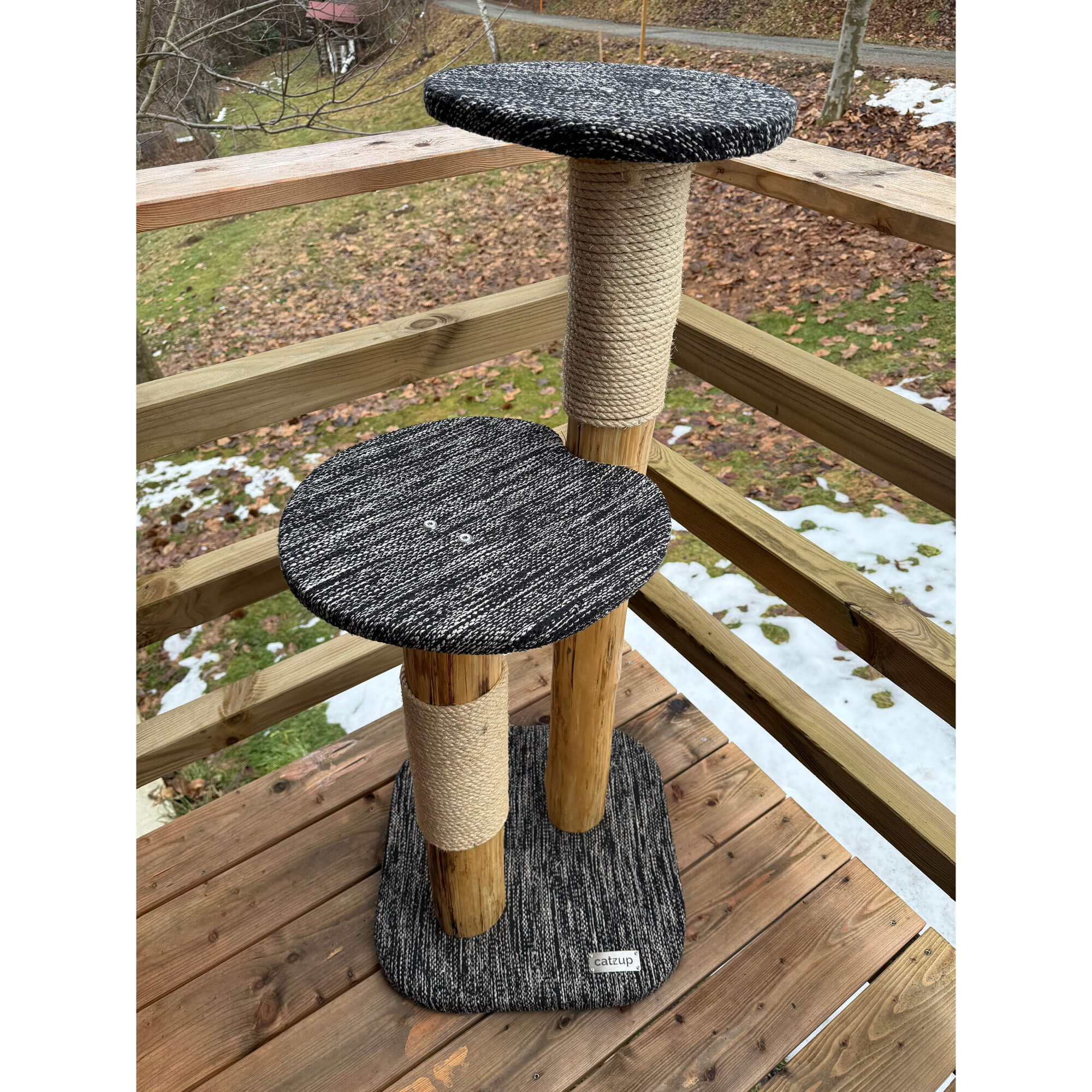 catzup double – Naturkratzbaum aus Birke für Katzen | Kratzbaum mit zwei Liegeflächen aus Vollholz