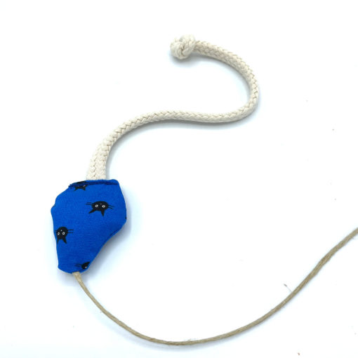 catzup „ SCHLANGERL“ – Blau mit Kätzchen – Katzenspielzeug aus Naturmaterialien – Bild 3