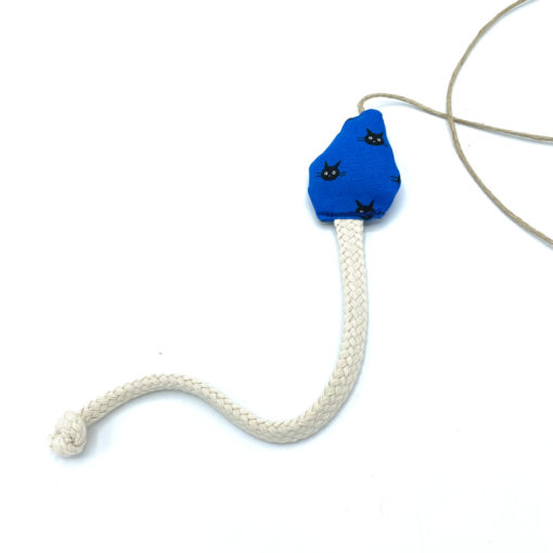 catzup „ SCHLANGERL“ – Blau mit Kätzchen – Katzenspielzeug aus Naturmaterialien – Bild 7