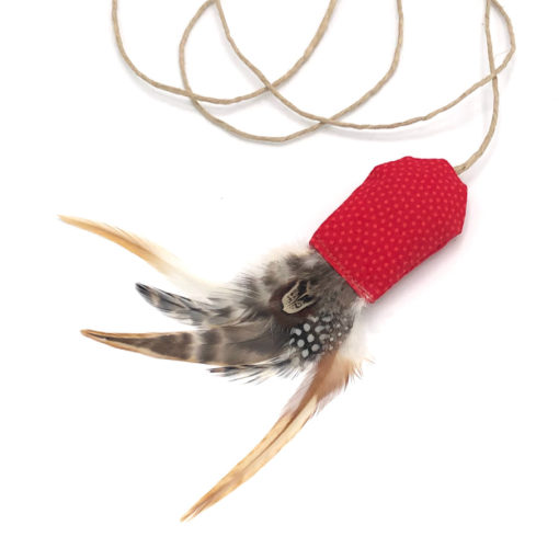 catzup „VOGERL“ - Rot mit Punkten - Katzenspielzeug aus Naturmaterialien – Bild 4
