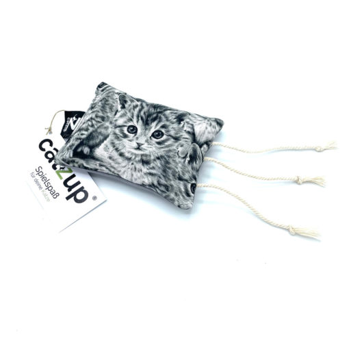 Katzenspielzeug - „Große Maus“, Kätzchen in Grau – Schmuskissen aus Naturmaterialien – Bild 5